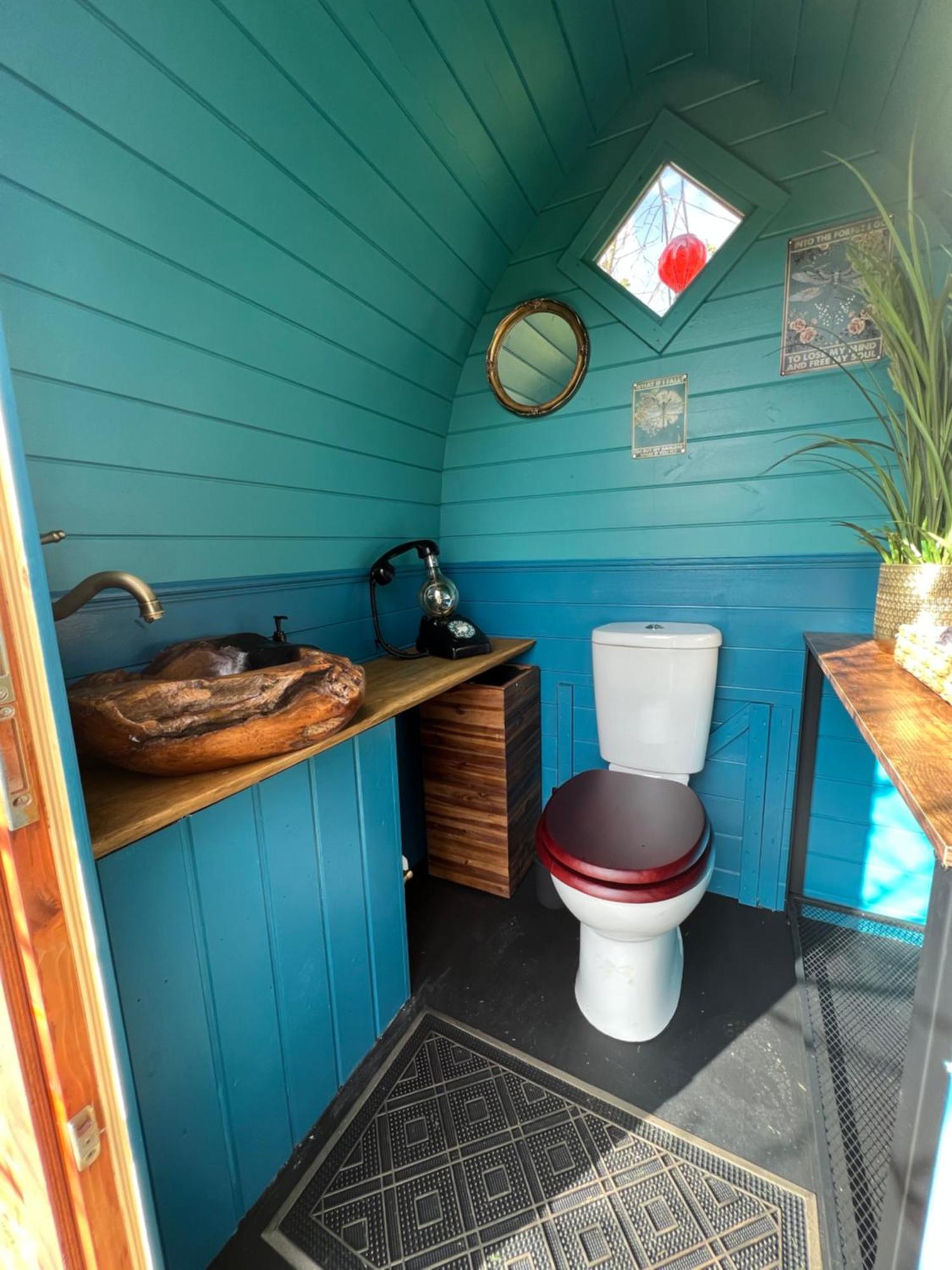 Dragonfly Glamping Spa Retreat Ashford  Exterior foto